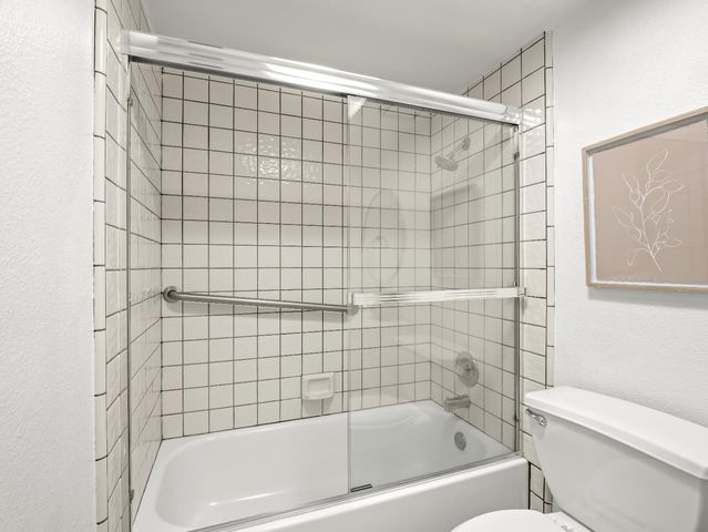 7029 N Teilman Avenue, Fresno, CA 93711