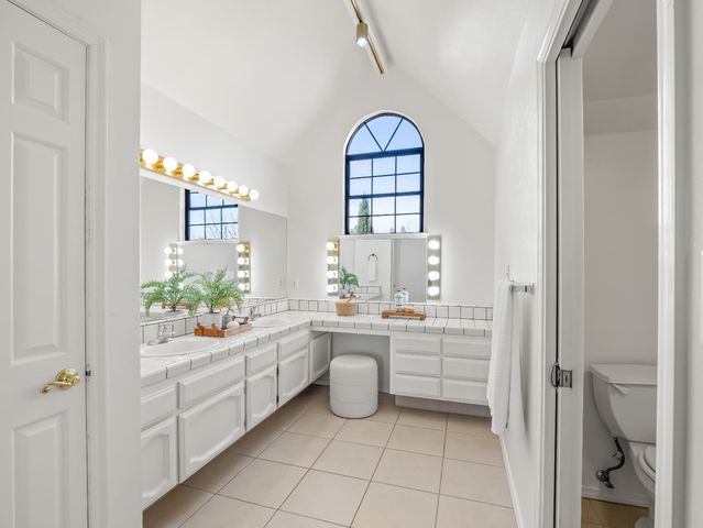 7029 N Teilman Avenue, Fresno, CA 93711