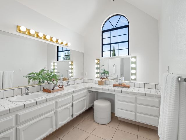 7029 N Teilman Avenue, Fresno, CA 93711