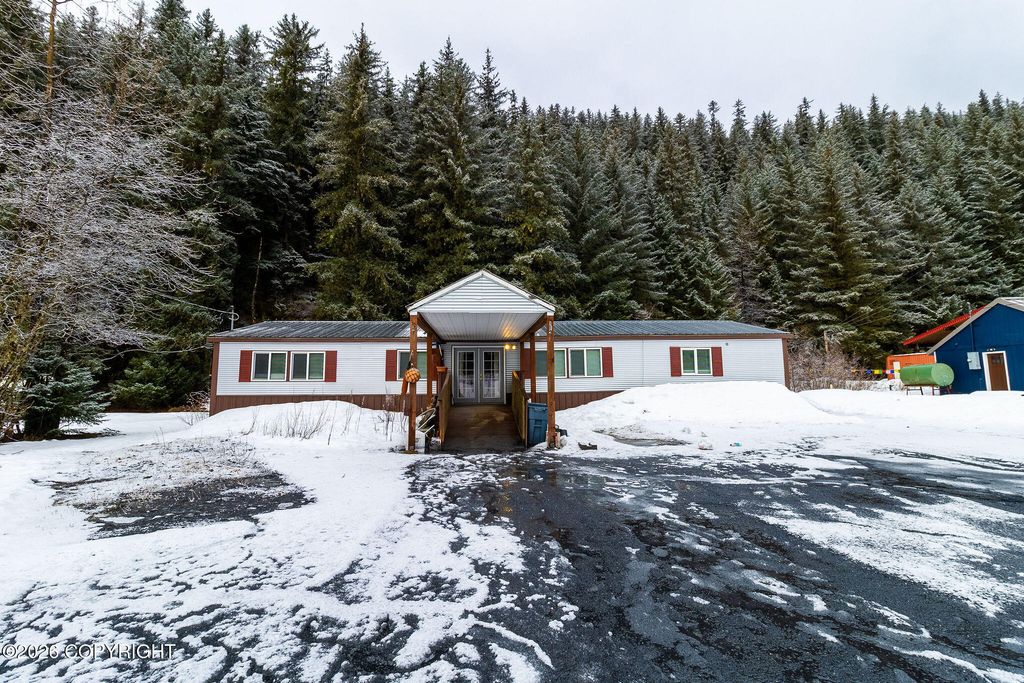 13449 Old Seward Road, Seward, AK 99664