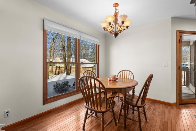 6485 Woodland Road, Whitmore Lake, MI 48189