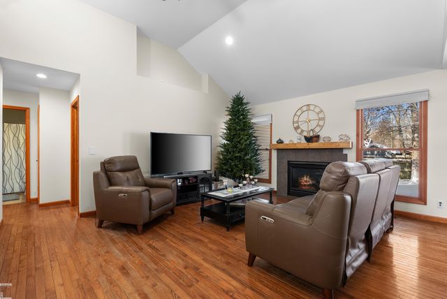 6485 Woodland Road, Whitmore Lake, MI 48189