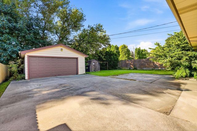 1721 Cedar STREET, South Milwaukee, WI 53172