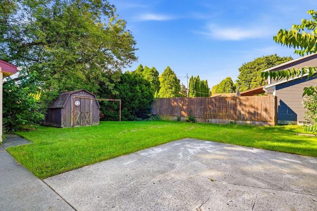 1721 Cedar STREET, South Milwaukee, WI 53172