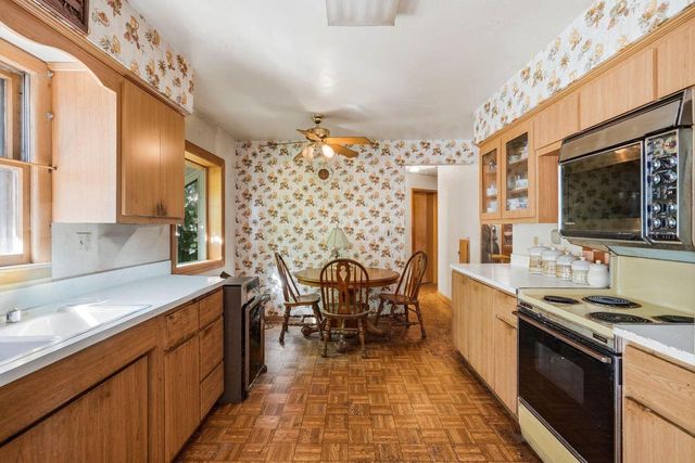 1721 Cedar STREET, South Milwaukee, WI 53172