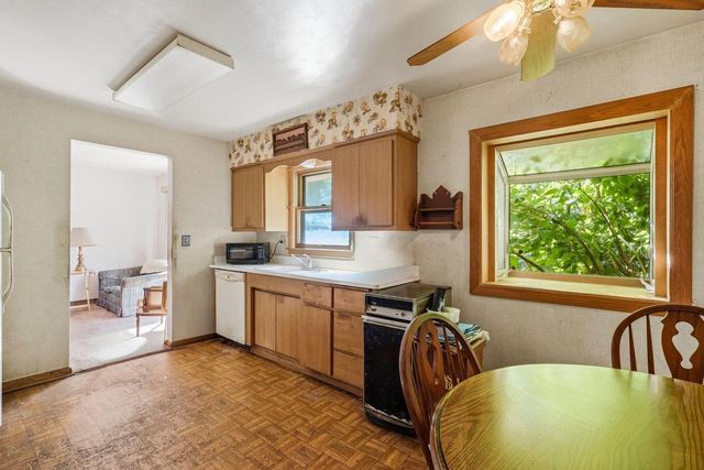 1721 Cedar STREET, South Milwaukee, WI 53172