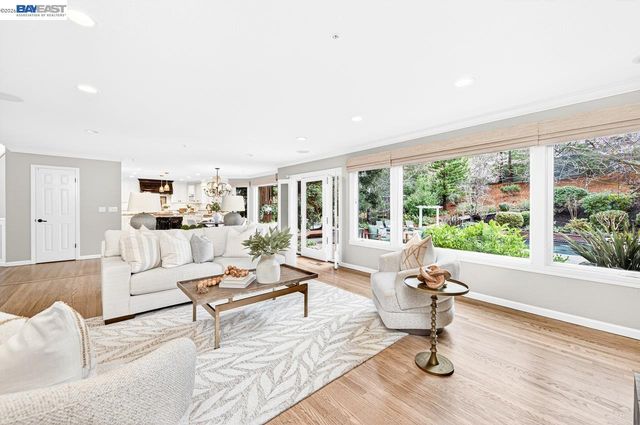 859 Gray Fox Cir, Pleasanton, CA 94566