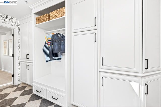 859 Gray Fox Cir, Pleasanton, CA 94566