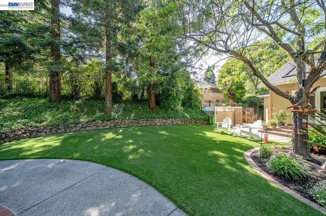 859 Gray Fox Cir, Pleasanton, CA 94566