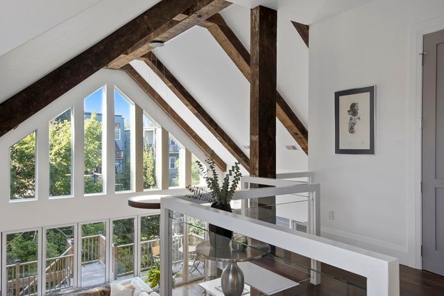 719 E 2nd St PH3, Boston, MA 02127