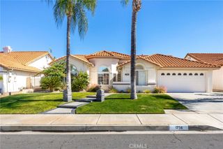 1756 Seven Hills, Hemet, CA 92545
