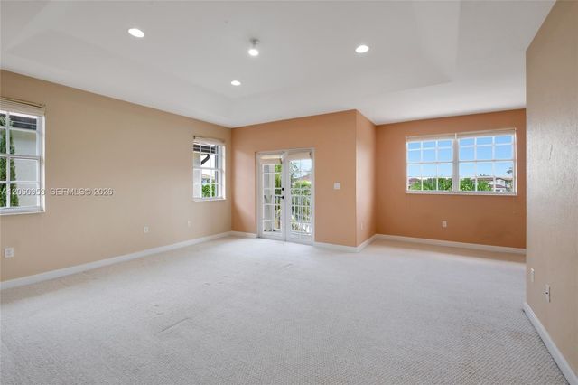 14443 SW 12th Ln, Miami, FL 33184