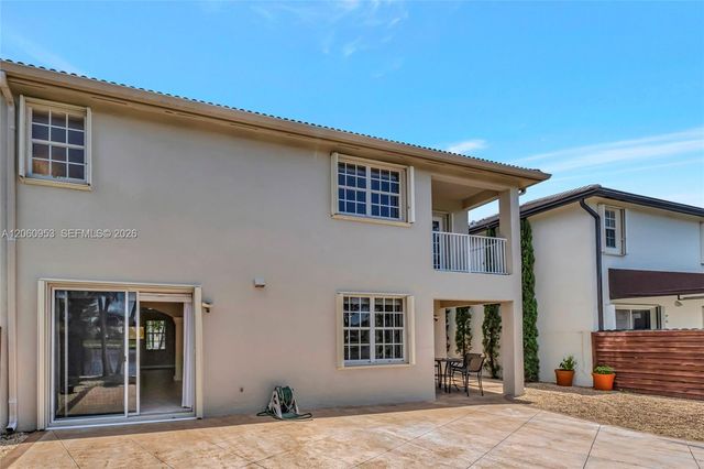 14443 SW 12th Ln, Miami, FL 33184