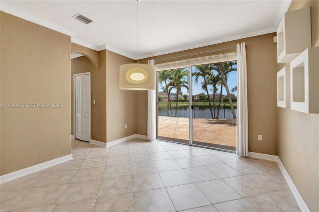 14443 SW 12th Ln, Miami, FL 33184