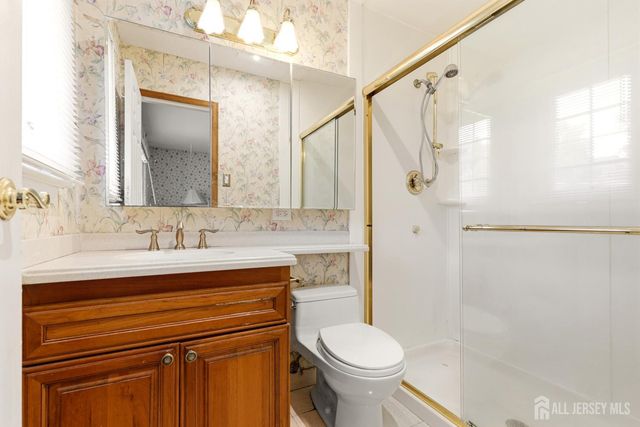 6 new dover Road, East Brunswick, NJ 08816