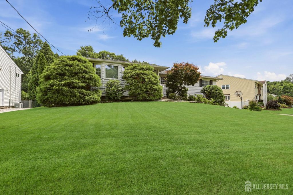 6 new dover Road, East Brunswick, NJ 08816