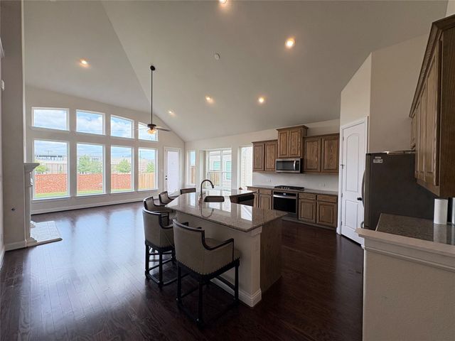 323 Butternut Way, Irving, TX 75063