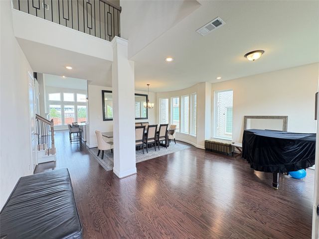 323 Butternut Way, Irving, TX 75063