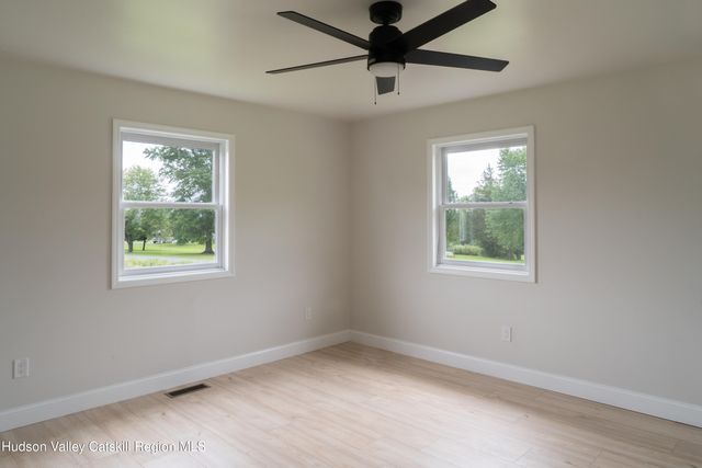 45 Twisted Tree Lane, New Baltimore, NY 12124