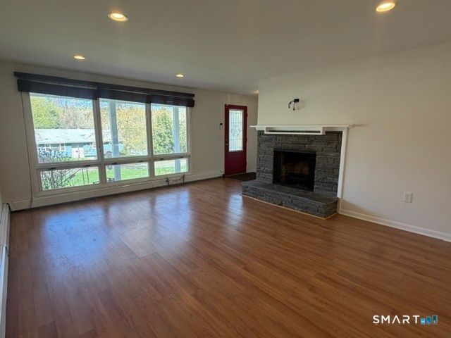 24 Webb Circle, Monroe, CT 06468