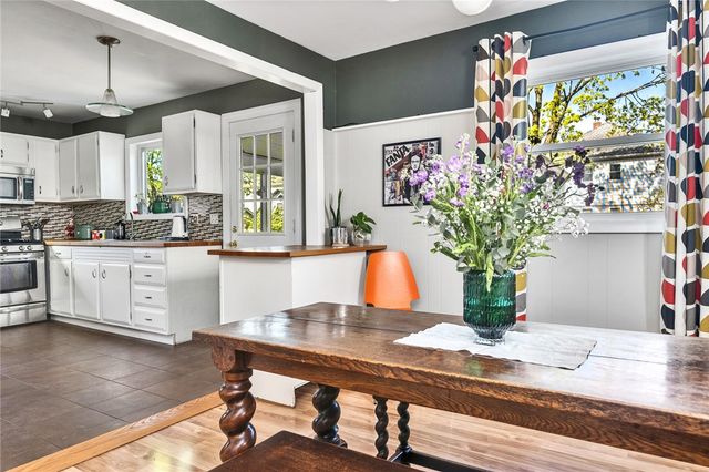 434 Grand Avenue, Pawtucket, RI 02861