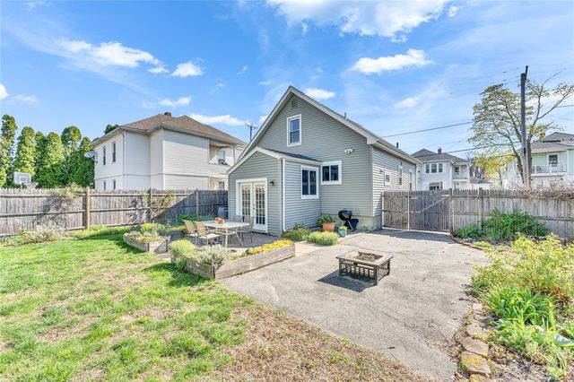 434 Grand Avenue, Pawtucket, RI 02861