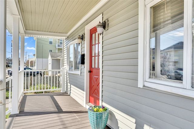 434 Grand Avenue, Pawtucket, RI 02861