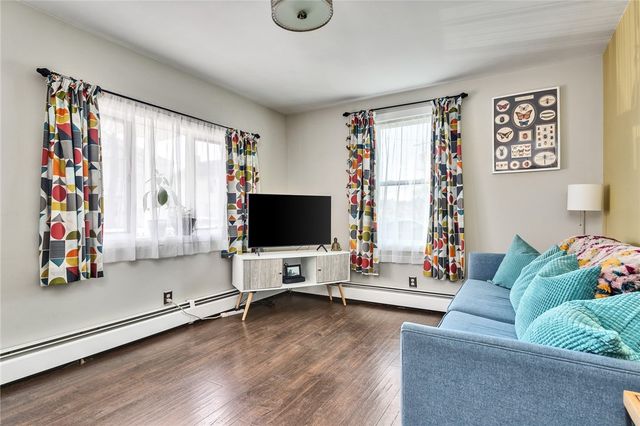 434 Grand Avenue, Pawtucket, RI 02861