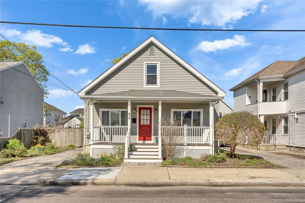 434 Grand Avenue, Pawtucket, RI 02861