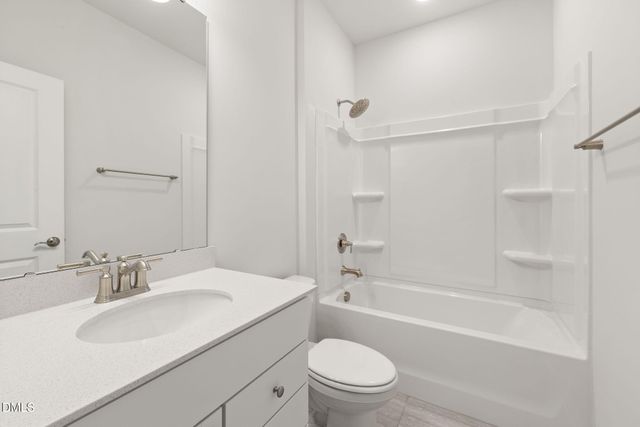 609 Wicklow Hall Drive, Fuquay Varina, NC 27526