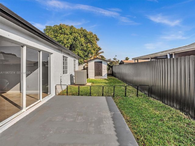 18379 SW 138th Pl, Miami, FL 33177