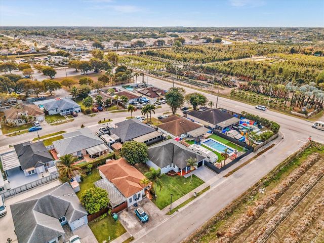 18379 SW 138th Pl, Miami, FL 33177