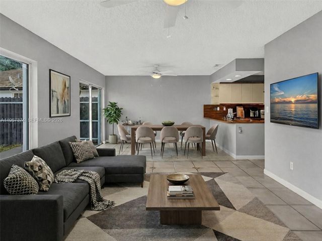 18379 SW 138th Pl, Miami, FL 33177