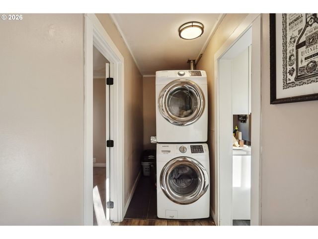 550 MADRONA Ave, Salem, OR 97302