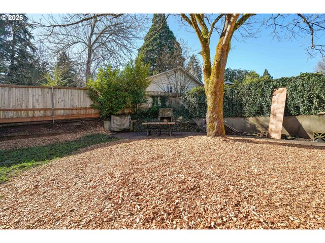 550 MADRONA Ave, Salem, OR 97302