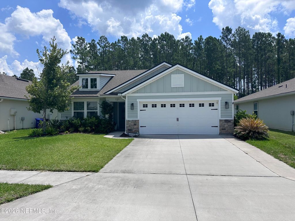 121 BALMORAL CASTLE Drive, St. Johns, FL 32259