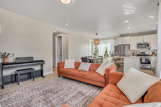 11352 S 1385 W, South Jordan, UT 84095