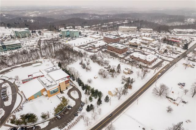 2573 Nicholson Rd, Franklin Park, PA 15143