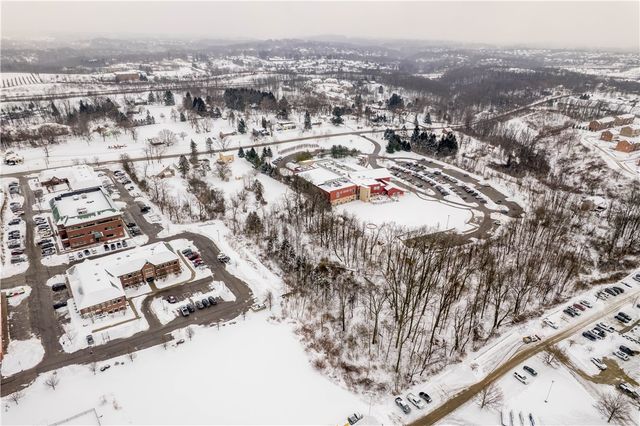 2573 Nicholson Rd, Franklin Park, PA 15143