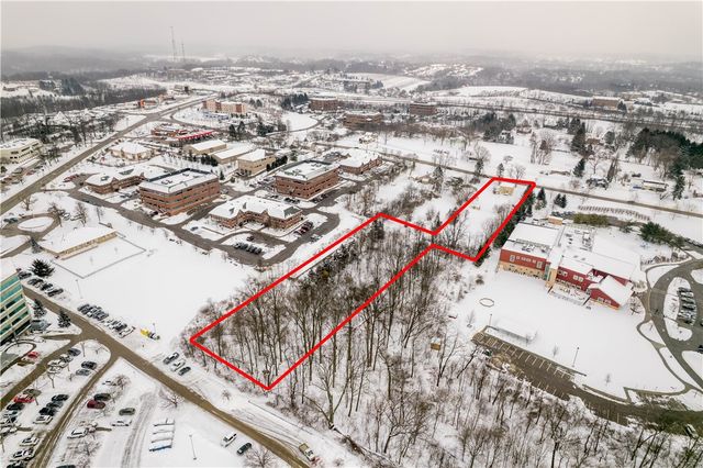 2573 Nicholson Rd, Franklin Park, PA 15143