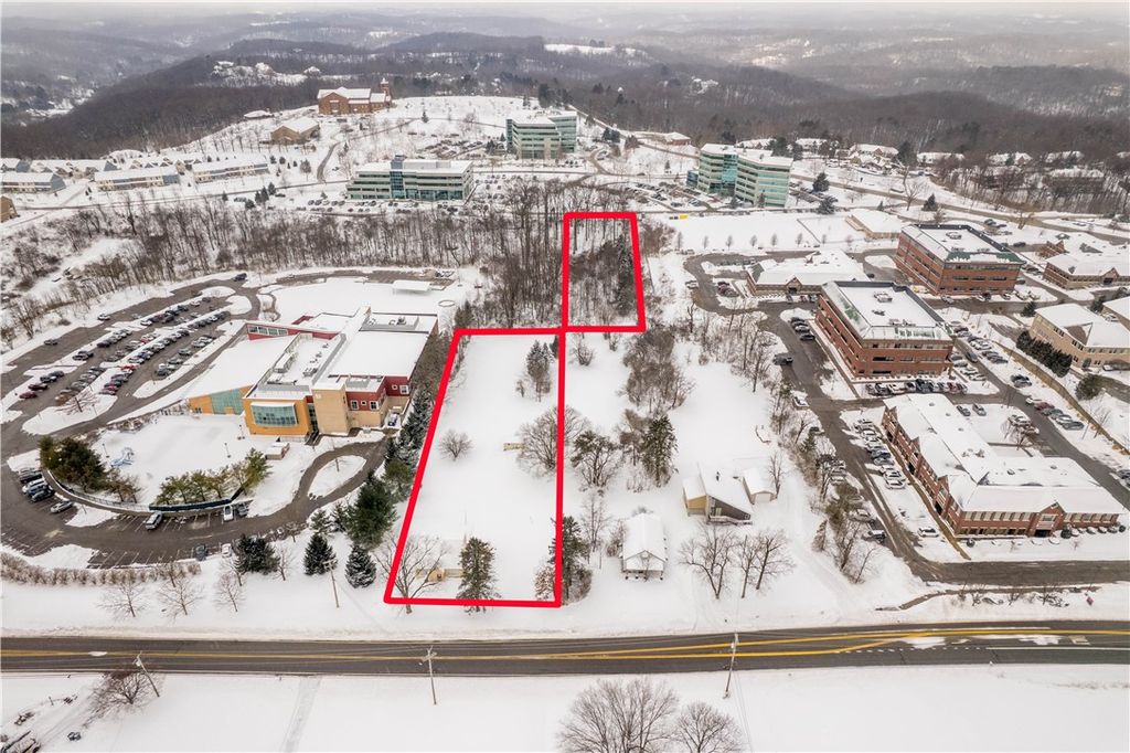 2573 Nicholson Rd, Franklin Park, PA 15143