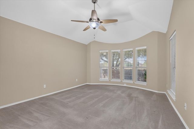 333 Carriage Lane, Saginaw, TX 76179