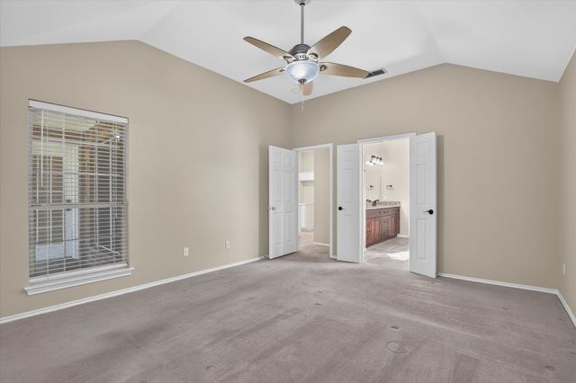 333 Carriage Lane, Saginaw, TX 76179