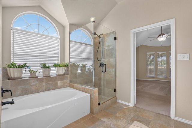 333 Carriage Lane, Saginaw, TX 76179