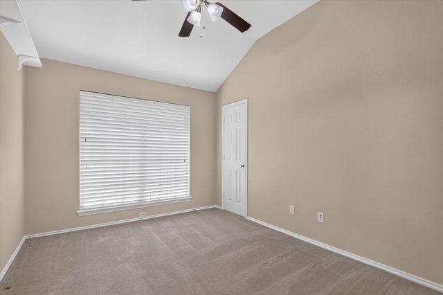 333 Carriage Lane, Saginaw, TX 76179