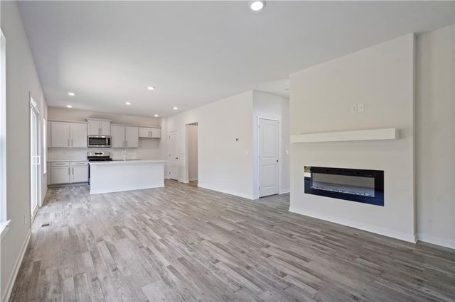 19624 W 201st Street, Spring Hill, KS 66083