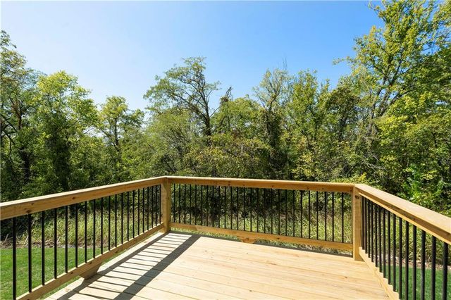 19624 W 201st Street, Spring Hill, KS 66083