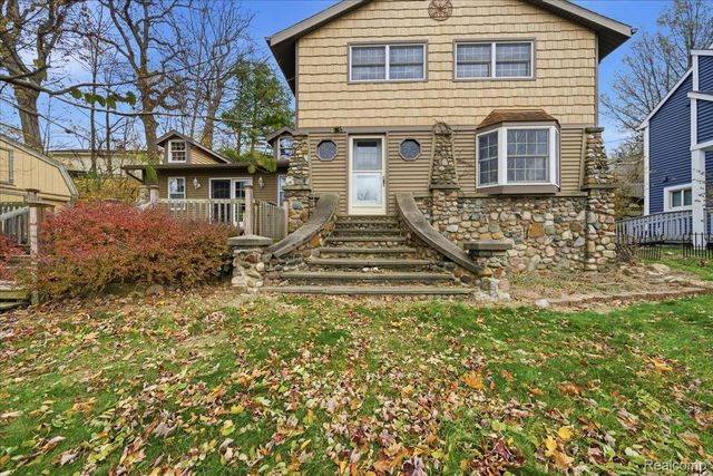 5896 Silver Birch Road, Hadley Township, MI 48462