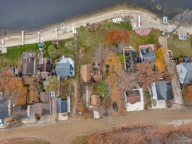 5896 Silver Birch Road, Hadley Township, MI 48462