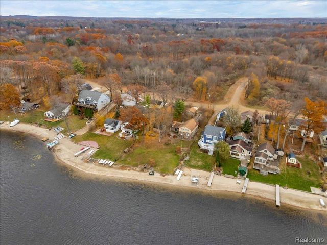 5896 Silver Birch Road, Hadley Township, MI 48462